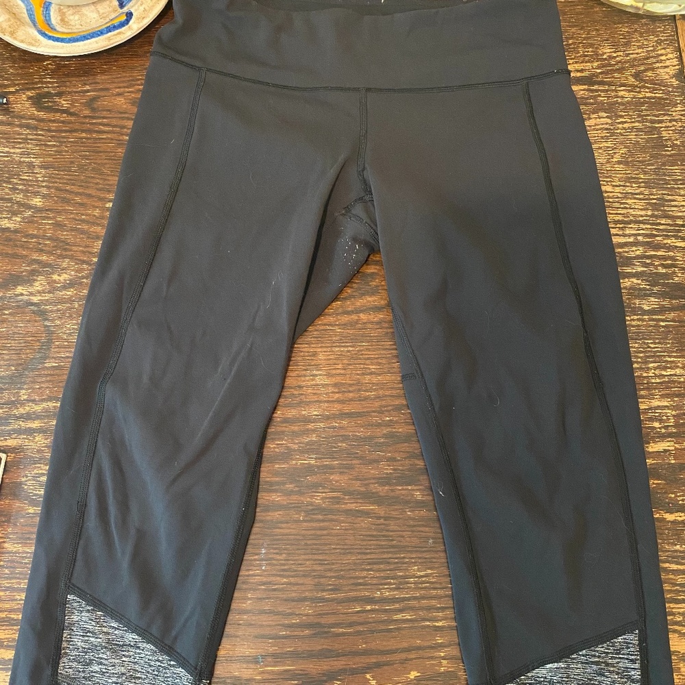 Lululemon Mid Rise WU - Sz 8